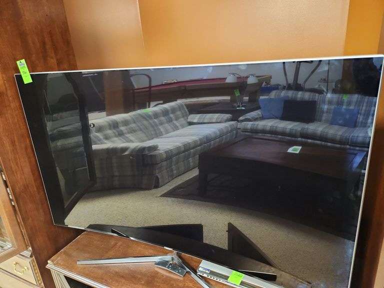 Samsung Q8C Curved QLED 4K TV image