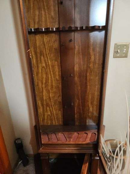Gun cabinet
