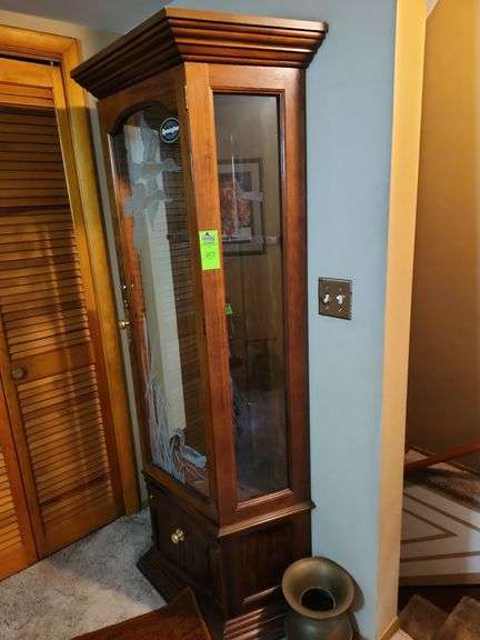 Gun cabinet