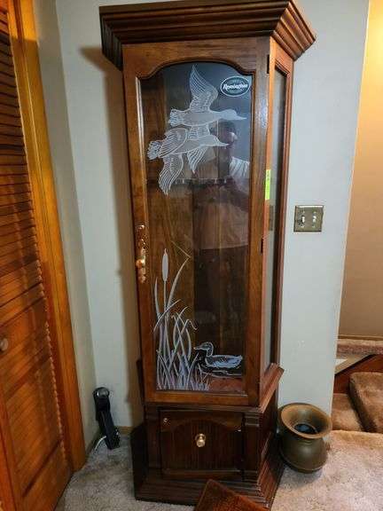 Gun cabinet