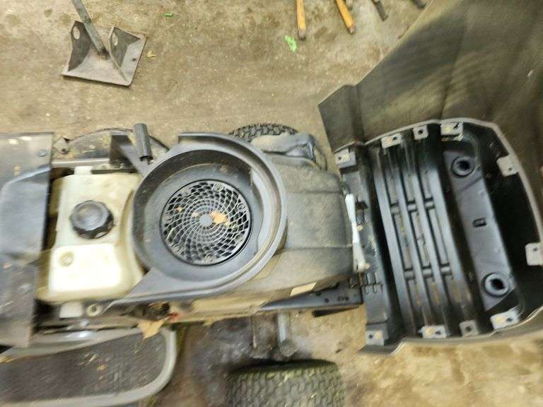 Crasftman lawn tractor