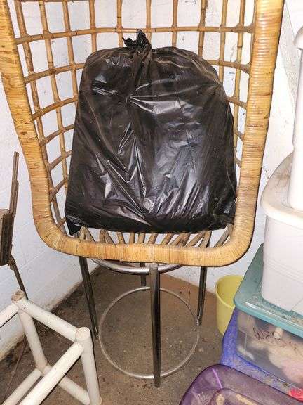 Chair stand and cushion