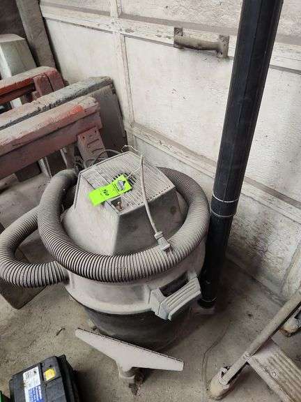 Craftsman 4 horsepower vacuum with attachments