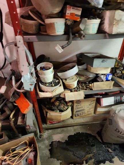 Shelving unit and contents