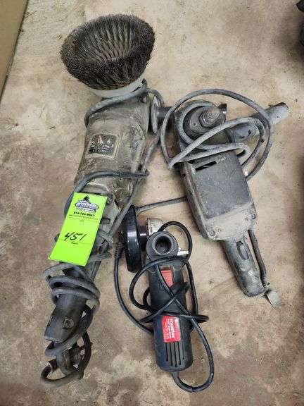 Grinders' electric quantity of three