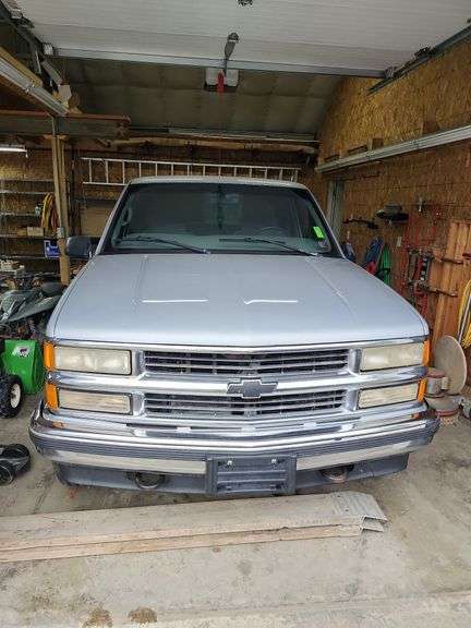 1997 Chevrolet Model K 1500 Half ton pickup truck