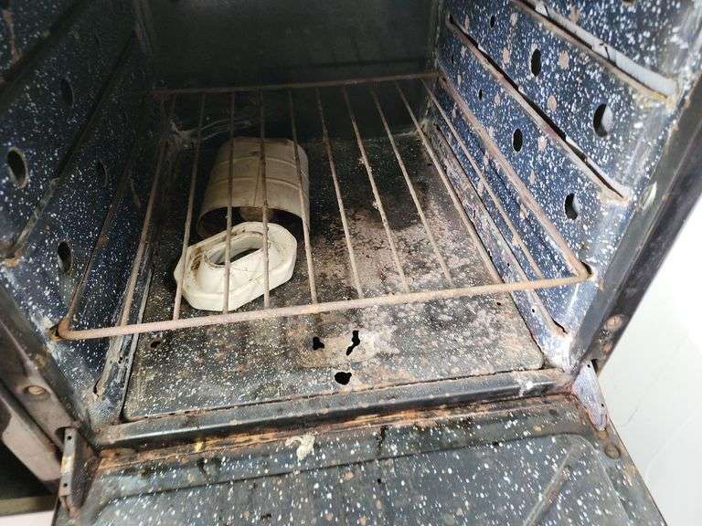 American Chef porcelain stove