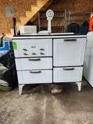 American Chef porcelain stove