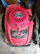 Pressure washer Honda 2600 PSI gas