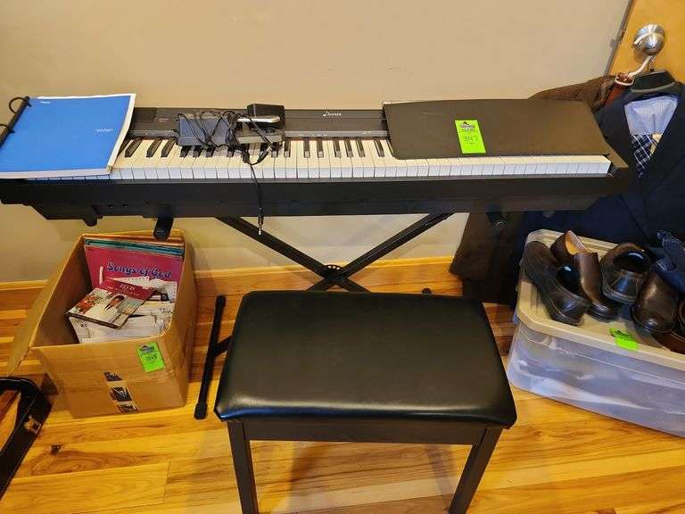Donner keyboard with foot pedal stand and seat