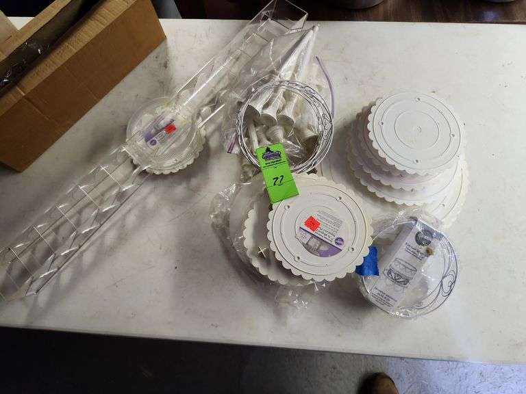 Cake pillars separators and Bridge