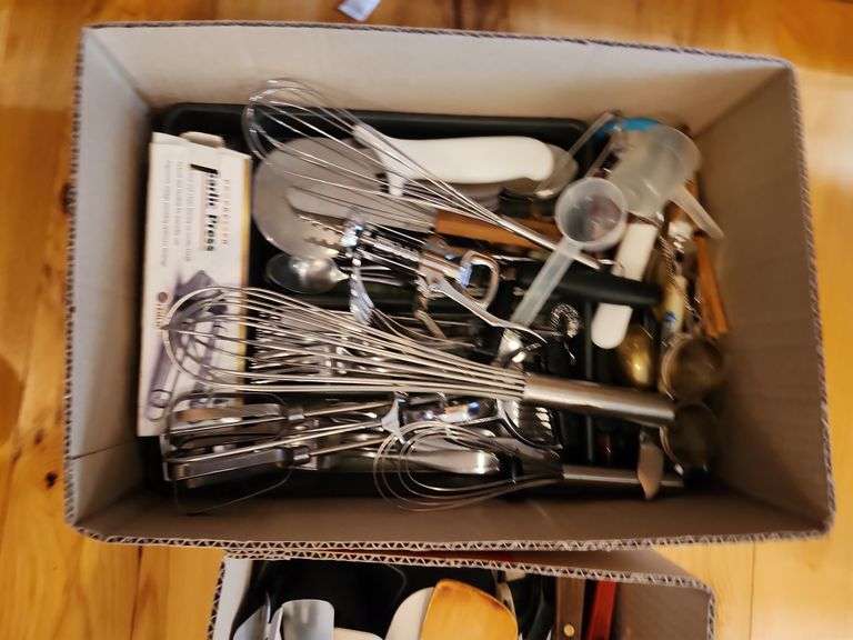 Kitchen utensils