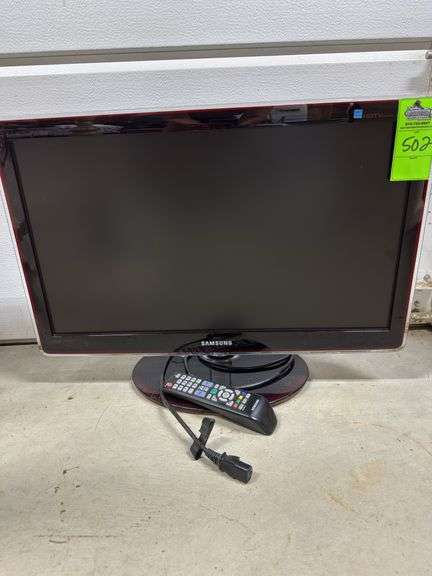 Samsung television 27”