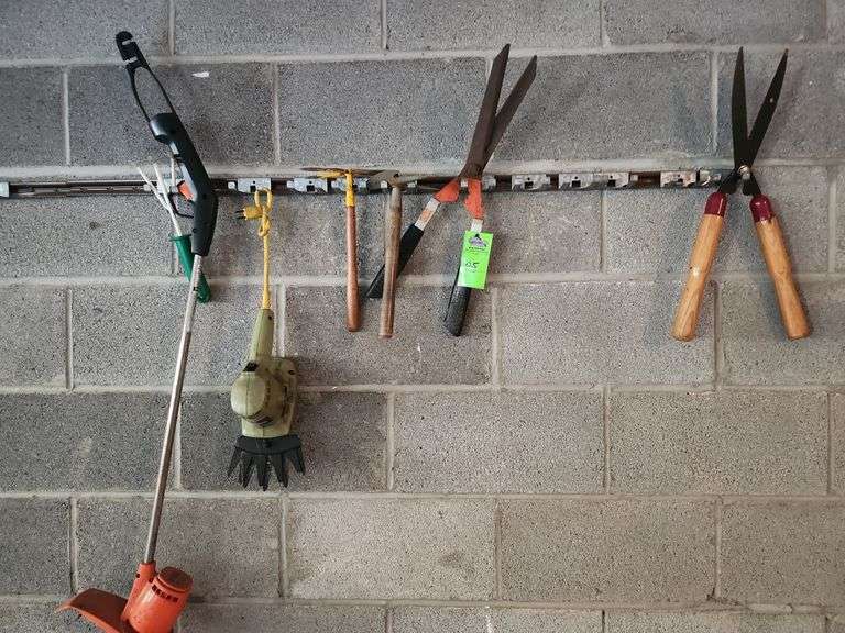 Weed wacker miscellaneous Garden tolls