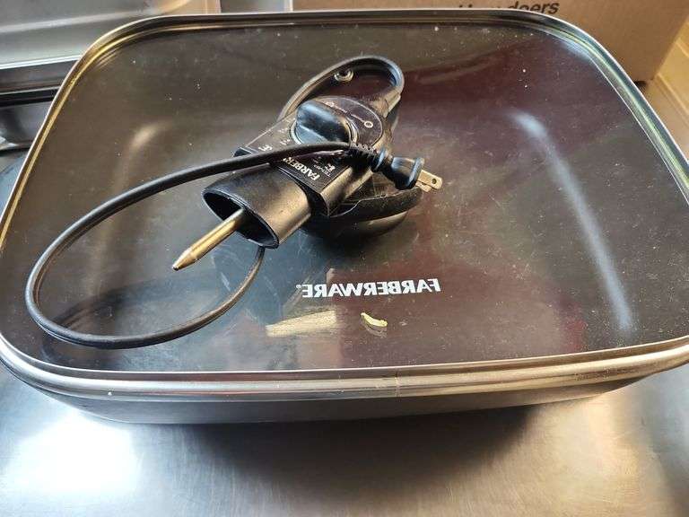 Electric fryers quantity of two