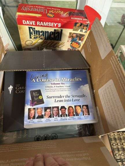 Box of miscellaneous magazines, information booklets ￼