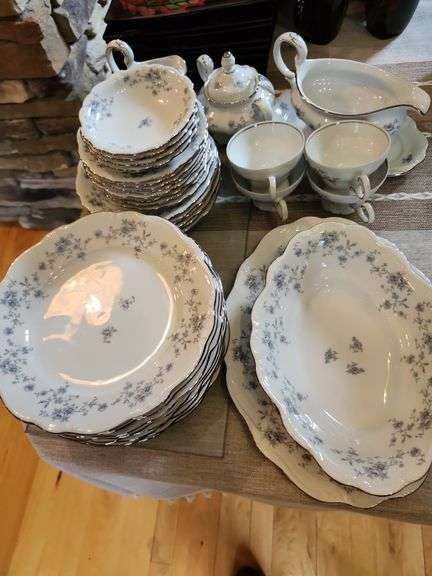 Blue Garland dinnerware tableware pattern
