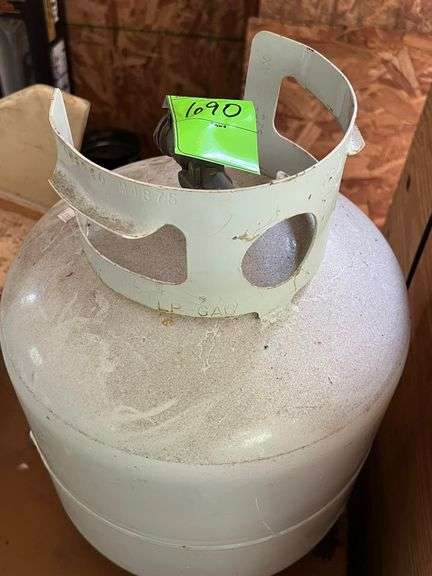 Propane tank