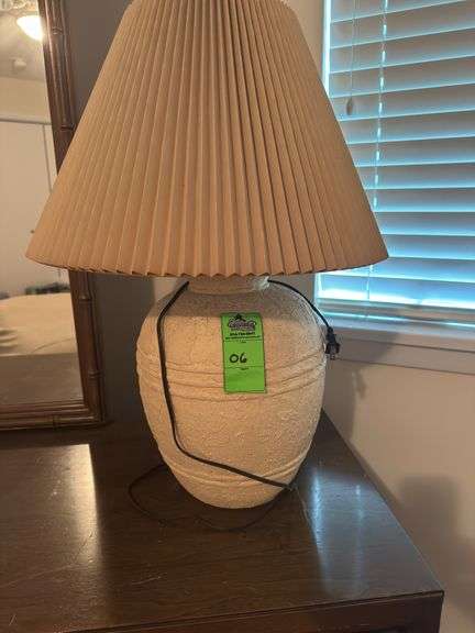 Ceramic lamp