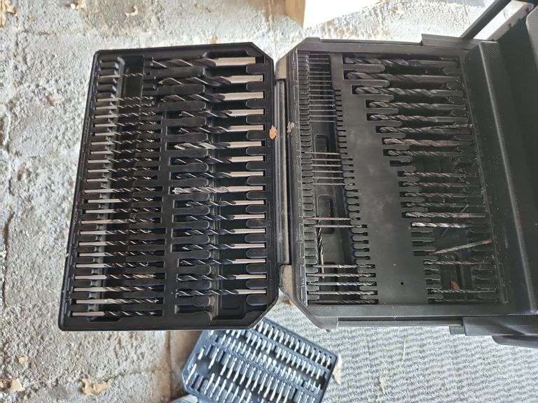 Drill bit set with attachments