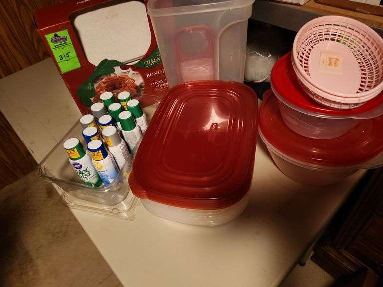 Plastic bowls and miscellaneous