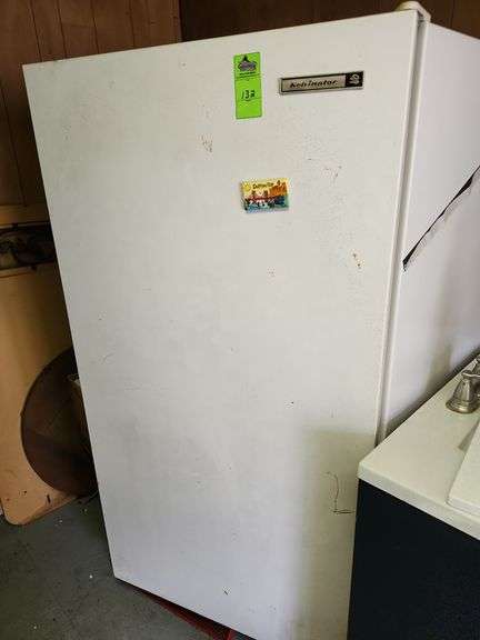 Upright freezer