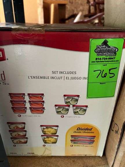 Rubbermaid storage containers