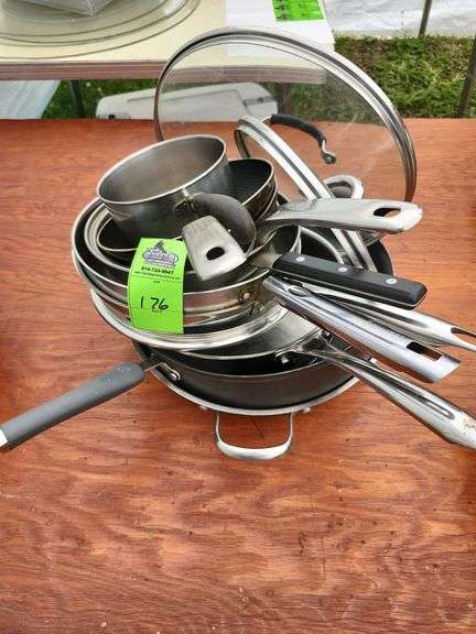 Pans  and lids