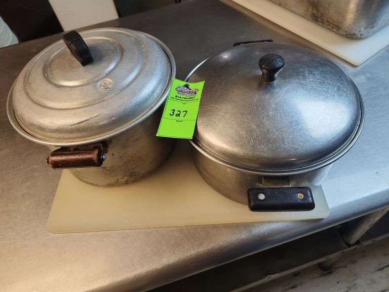 Pots and cutting board