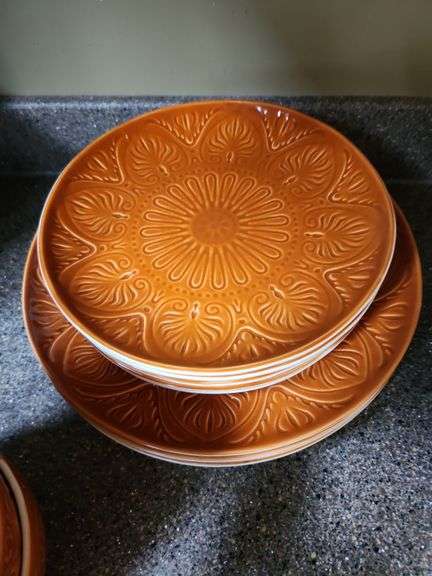 Dishes and bowls