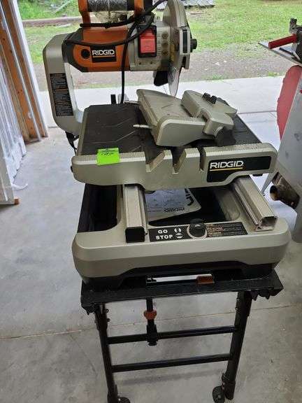 Wet saw with stand
