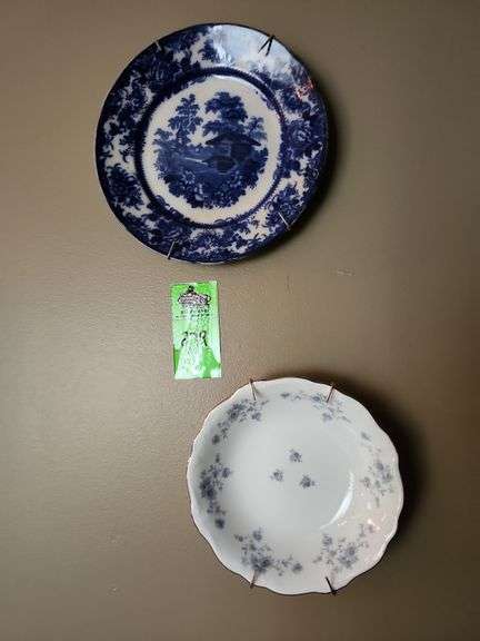 Hanging dishes