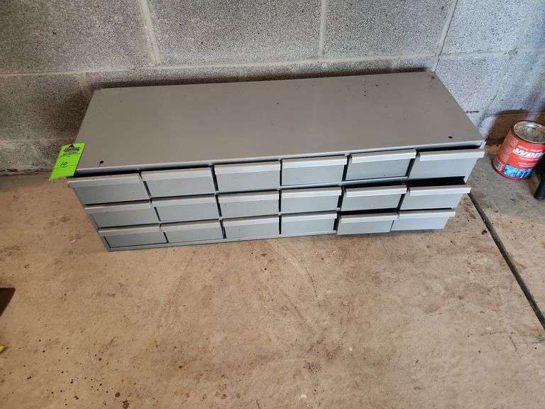 18-bin storage container