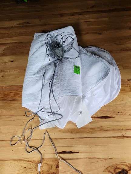 Queen size mattress cover heated