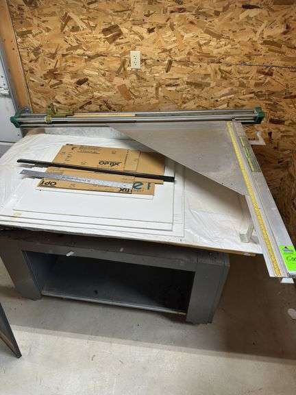 Drafting table