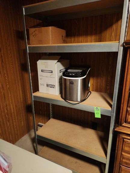 Shelving unit no contents
