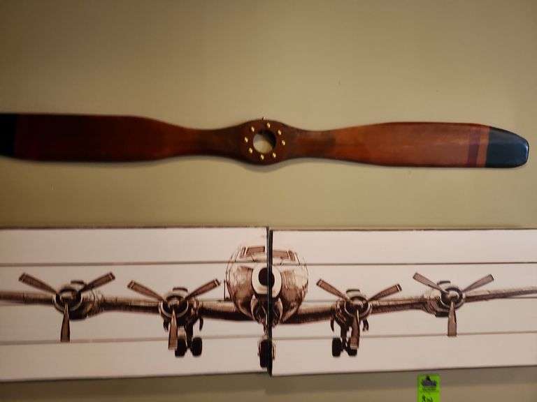Airplane pictures and propeller