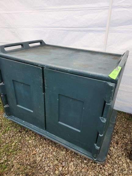 Double door hot box