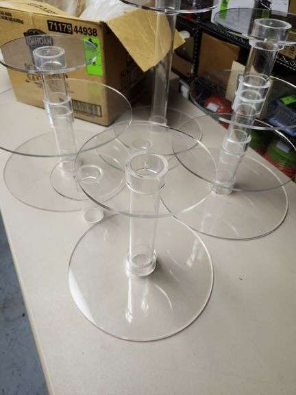 Tear cupcake holder