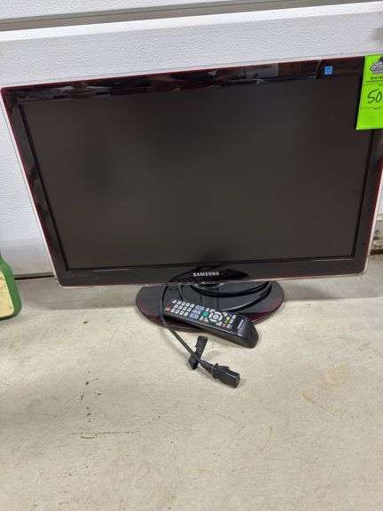 Samsung television 27”