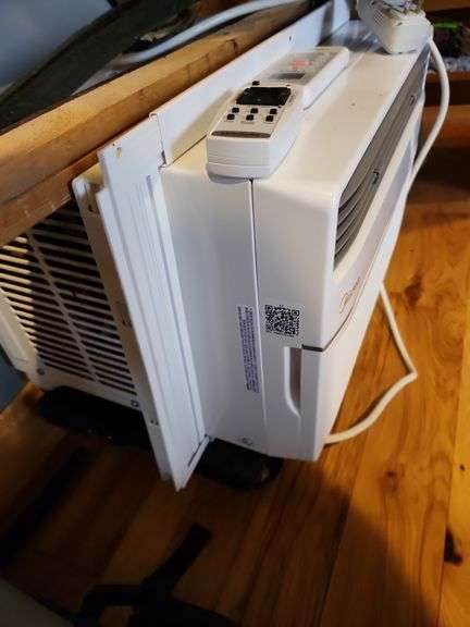 Air conditioner window