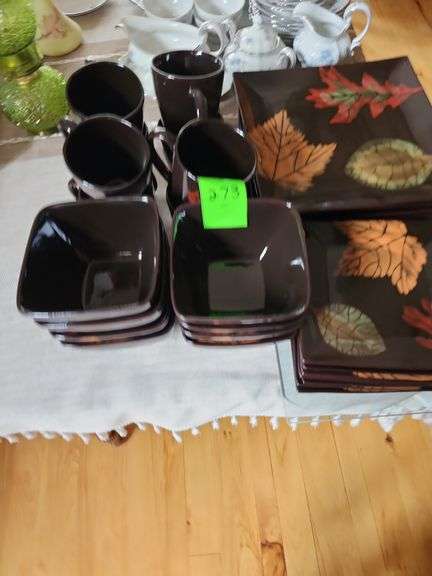 Plates, cups, bowls