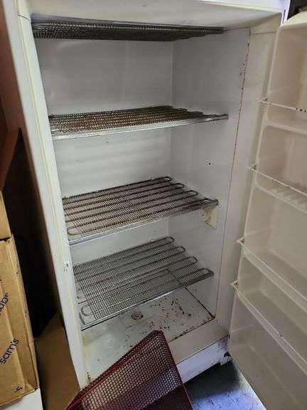 Upright freezer