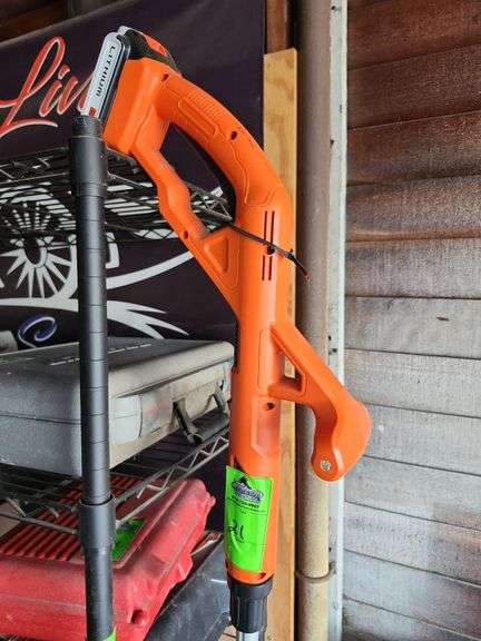 Black & Decker 20 volt weed trimmer