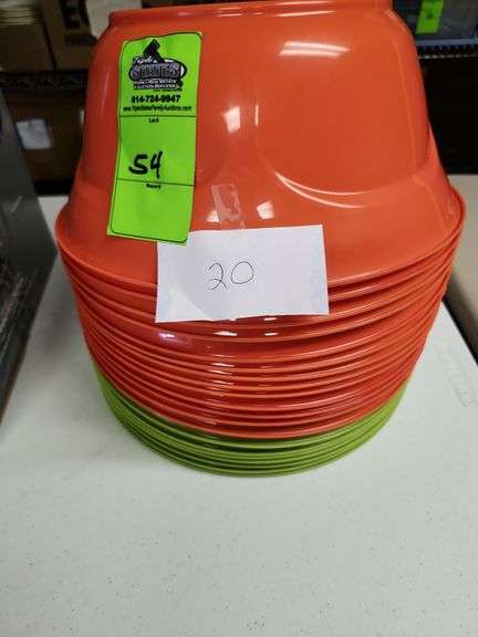 Plastic serving bowels quantity of 20