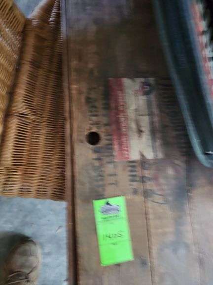 Horseshoes and tennis rackets