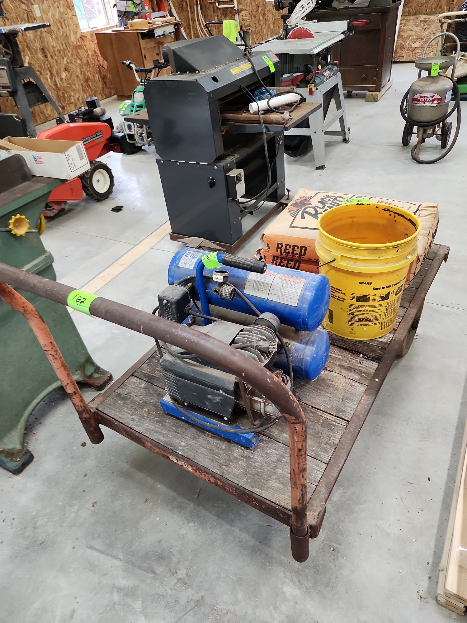 Lot image 1