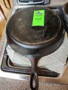 Cast iron 12 inch skillet in very good  condition
