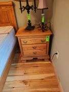 Oak nightstand very good condition. No lamps
