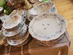 Blue Garland dinnerware tableware pattern